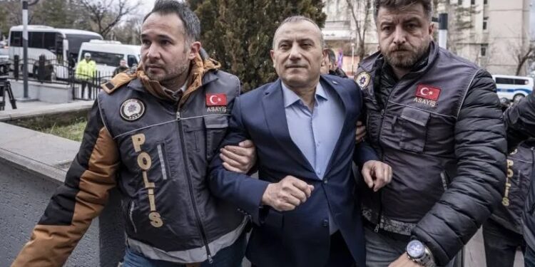 ‘Ben devletin valisiyim, polise ifade vermem’ demişti: İşlemediği suç kalmamış