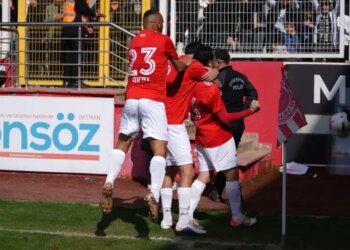 Batman Petrolspor şampiyon: 3 hafta kala 1. Lig’e yükseldi