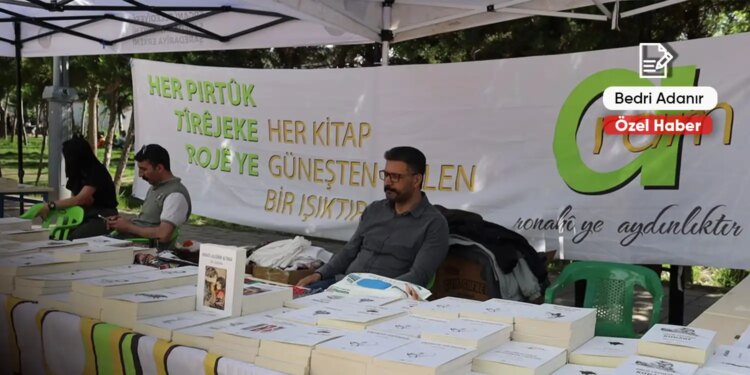 Organizasyon başarılı, yayınevleri memnun, Kürtçeye ilgi az