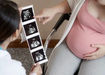 Tıpta milyonda bir görülen vaka: Aynı anda iki erkekten hamile kaldı!
