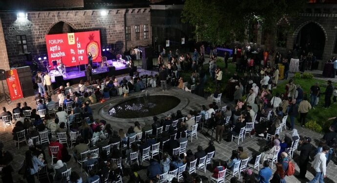 ‘Barış ve özgürlük’ forumu sona erdi