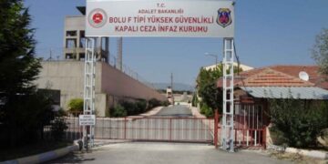 ‘Sayın Öcalan’ gerekçesiyle infazı yakılan tutsak için İHİK’e başvuru