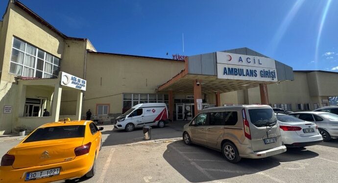 Yüksekova Devlet Hastanesi’nde patlama: 3 yaralı
