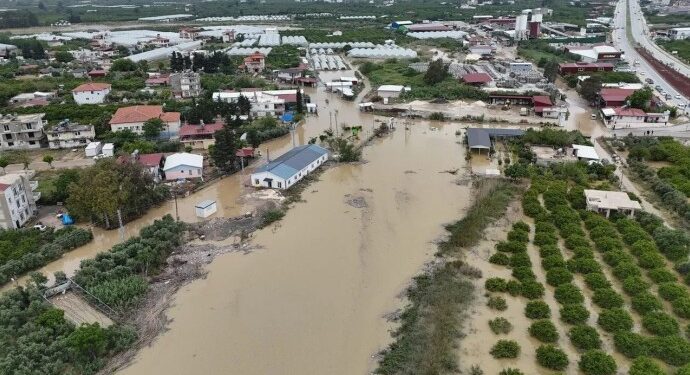 Hatay’da sağanak yağış: 3 ölü, 2 kayıp