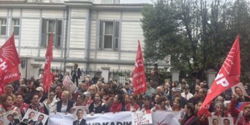 39 ilçede ‘mutlak butlana’ karşı yürüyüş: Mesele demokrasi meselesi