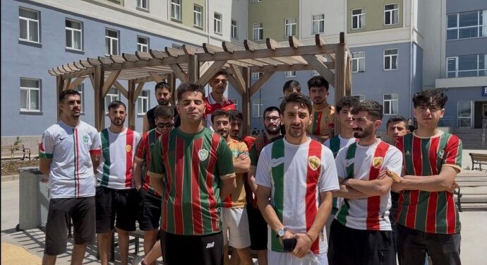 KYK’da ırkçı saldırıya karşı Amedspor formasıyla dayanışma