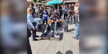 Qoser’de Kürtçe müziğe zabıta engeli!