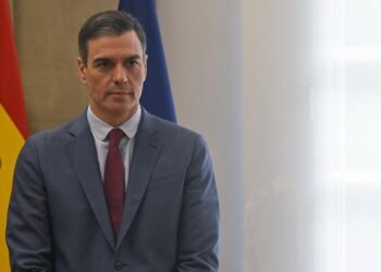 İspanya Başbakanı Pedro Sanchez’i taşıyan uçak Ankara’ya acil iniş yaptı