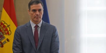 İspanya Başbakanı Pedro Sanchez’i taşıyan uçak Ankara’ya acil iniş yaptı