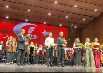 19 Mayıs konserlerinde sahne gençlerin