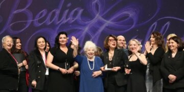 Bedia Muvahhid Ödülü’nü Verit ve Akkuş paylaştı