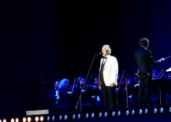 Dünyaca ünlü İtalyan tenor Andrea Bocelli, İstanbul’da konser verdi