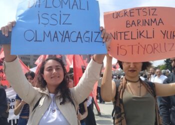 Gençler 19 Mayıs’ı işsizlik, gelecek kaygısı ve ekonomik krizle karşılıyor