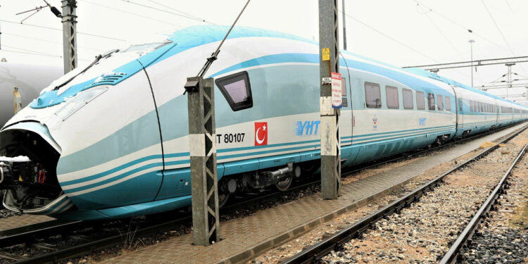 9 Kişinin Öldüğü Ankara'daki Yüksek Hızlı Tren Faciasında Rapor Bilmecesi