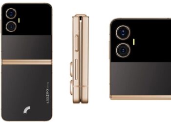 Türkiye’de üretilen ilk katlanabilir ekranlı Reeder S71 Flip tanıtıldı