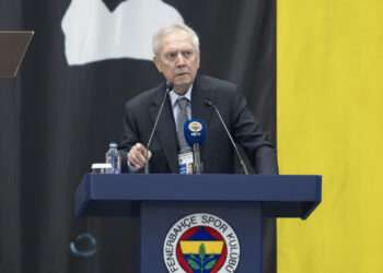 Aziz Yıldırım’dan 12 Yıl Çıkışı: 'Fenerbahçe’nin Bu Gidişatını Biz Durduramazsak Kimse Durduramaz'