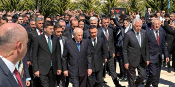 Bahçeli’den 'Bir Ölsek de Bin Dirileceğiz' Mesajı