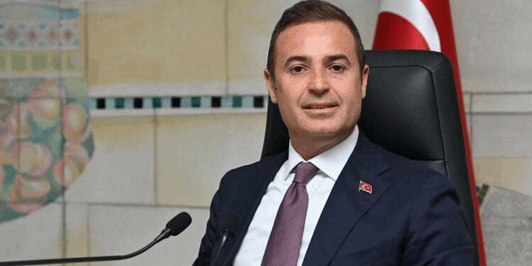 Balıkesir Belediye Başkanı Ahmet Akın'a Soruşturma İzni