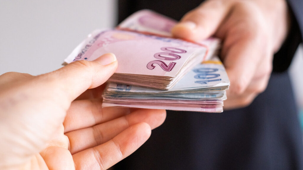 Bayramda 1 Gün Bile Çalışan Çift Maaş Alacak: İşte Net Rakamlar