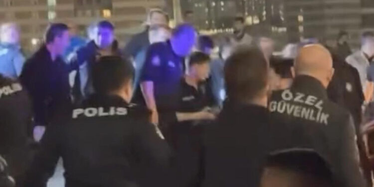 Bayrampaşa Halinde Ortalık Karıştı: 12 Polis Yaralandı