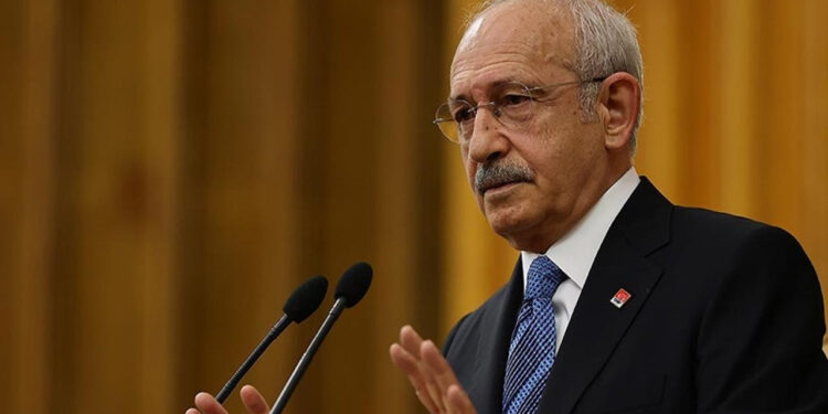 CHP Ayvalık İlçe Başkanı YDK'ya Başvurdu: Kemal Kılıçdaroğlu'nun Kesin İhracını İstedi