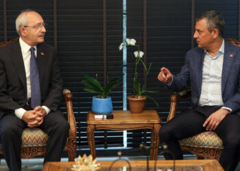 CHP'de 'Dijital Dönüşüm': Özel Gitti, Kılıçdaroğlu Geldi