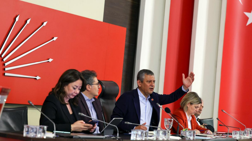 CHP’nin Kritik PM Toplantısında Neler Konuşuldu? İşte Tüm Detaylar