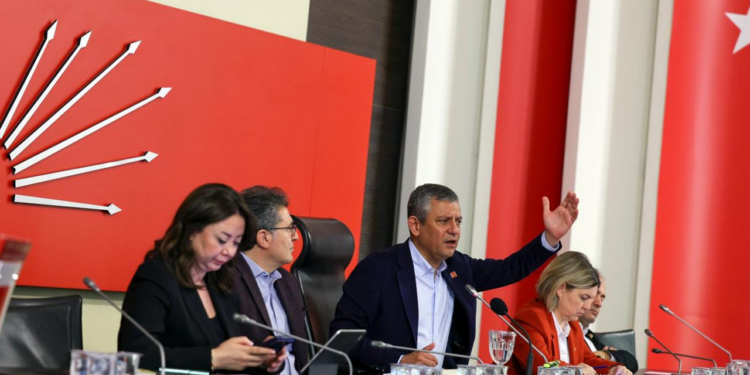 CHP’nin Kritik PM Toplantısında Neler Konuşuldu? İşte Tüm Detaylar