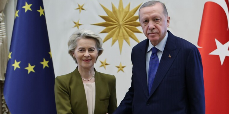 Cumhurbaşkanı Erdoğan AB Komisyonu Başkanı von der Leyen'le Görüştü: Hangi Konular Ele Alındı?