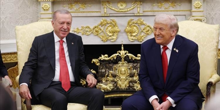 Cumhurbaşkanı Erdoğan Trump'la Görüştü: İletişim Başkanlığı, Ele Alınan Başlıkları Paylaştı