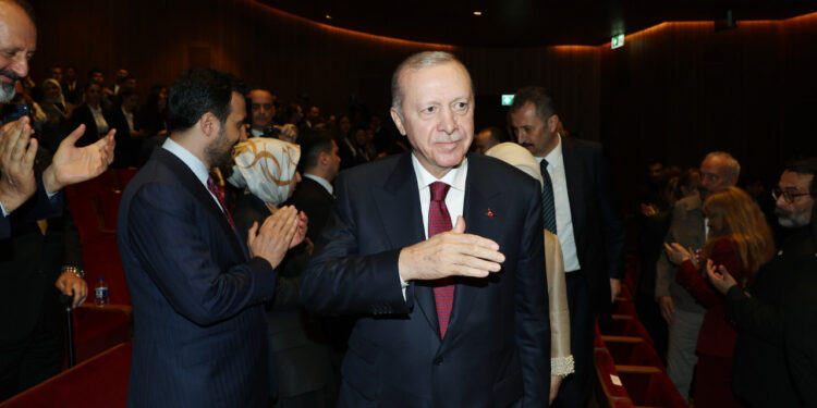Cumhurbaşkanı Erdoğan'dan Telekonferans ile Diplomasi Trafiği: 'İran'la Mutabakat İçin Her Türlü Desteğe Varız'
