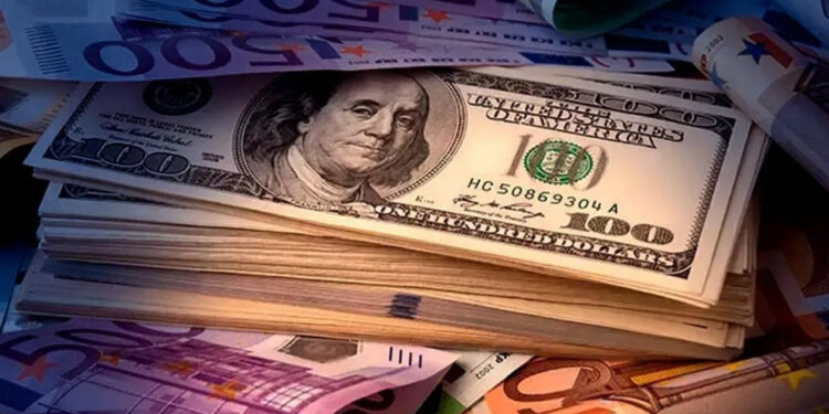 Döviz Piyasasında 'Barış' Tansiyonu: Dolar ve Euro Güne Yükselişle Başladı