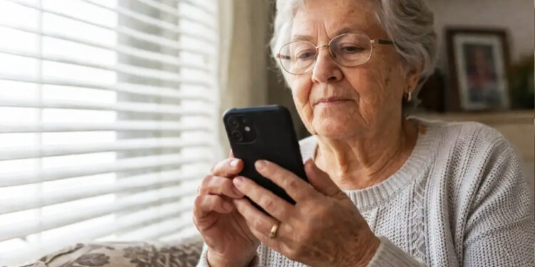 Emekliye SMS'le Gelen 3 Bin Lira Tuzağı: Hesapları Tek Tıkla Boşaltıyorlar