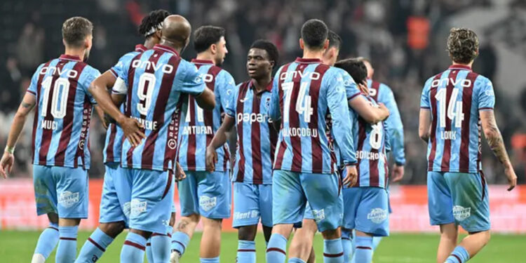 Fırtına’nın Kupa Nöbeti: Trabzonspor Başkentte 'Üçte Üç' Peşinde
