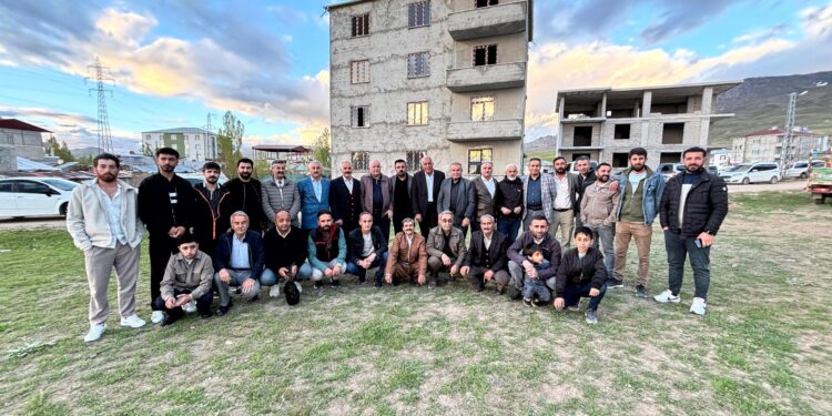 AKP’nin üye töreni kurgusu: 300 değil, 17 kişi üye olmuş