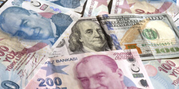 İngiliz devinden Türkiye Raporu: Yıl Sonu Dolar Hedefini 50 liraya Çıkardı