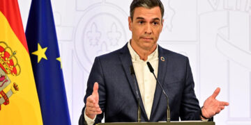 İspanya Başbakanı Sanchez'i Taşıyan Uçak Ankara'ya Acil İniş Yaptı