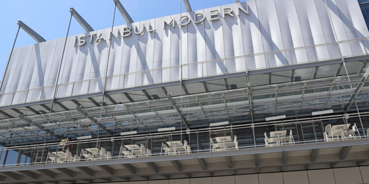 İstanbul Modern’de Müzeler Haftası’na Özel Ücretsiz Sergi Turları Başlıyor