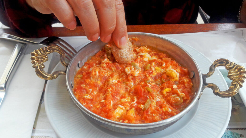 İstanbul’un 'Menemen'i Türkiye’yi Yakıyor: Metropolde Yaşamanın Bedeli Yüzde 10 Daha Ağır