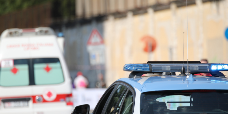 İtalya’da Dehşet Anları! Araçla Yayaların Arasına Daldı, 7 Kişi Yaralandı