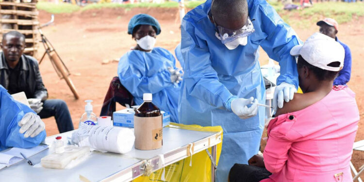 DSÖ’den ebola alarmı: Küresel halk sağlığı acil durumu ilan edildi