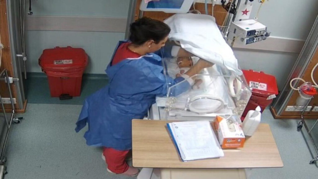 Kuvözdeki Dehşette Ara Karar: 'Pişmanım Ama Engelli Kalmasıyla İlgim Yok' Diyen Hemşireye Tahliye Yok