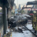 Lüks Aracın Daldığı Dükkanda Yangın! 2 Kişi Yaralandı