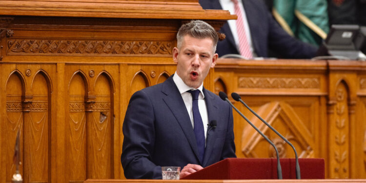 Macaristan'da Magyar Resmen Başbakan