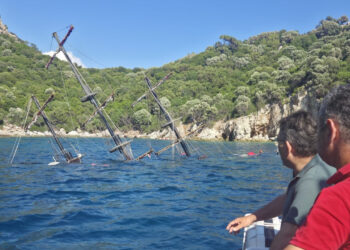 Marmaris'te Tur Teknesi Battı: Gemide 110 Kişi Vardı