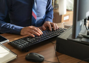 Memura Sicil Affı Gelecek mi? Disiplin Cezalarının Silinmesi İçin Kanun Teklifi Meclis'te