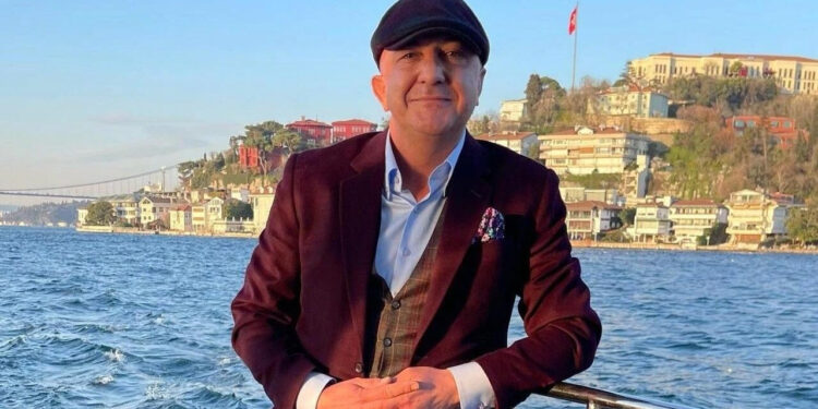 Mevlüt Çavuşoğlu'nun Kardeşi Aydın Çavuşoğlu Hayatını Kaybetti