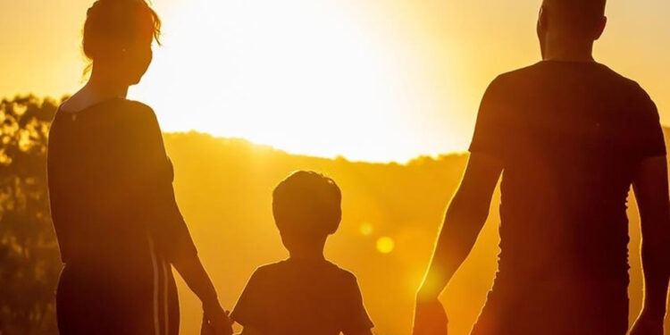 Nüfus Krizine Karşı 10 Yıllık Plan: Türkiye 'Aile Vizyonu'nu Açıkladı