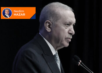 Rozet ile kelepçe arasında!