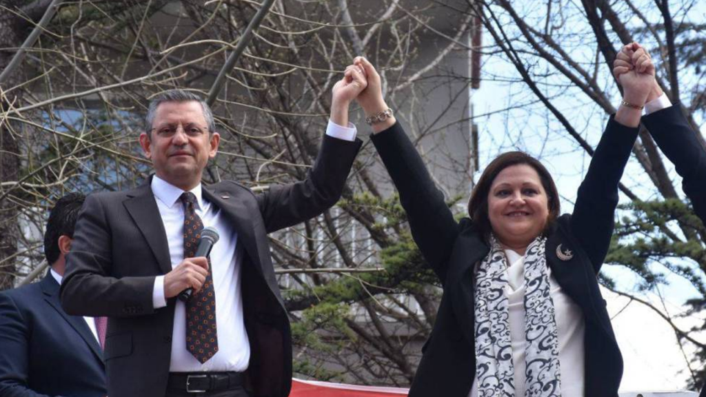 Siyasi Kulislerde Bomba İddia: Burcu Köksal AK Parti'ye Geçiyor